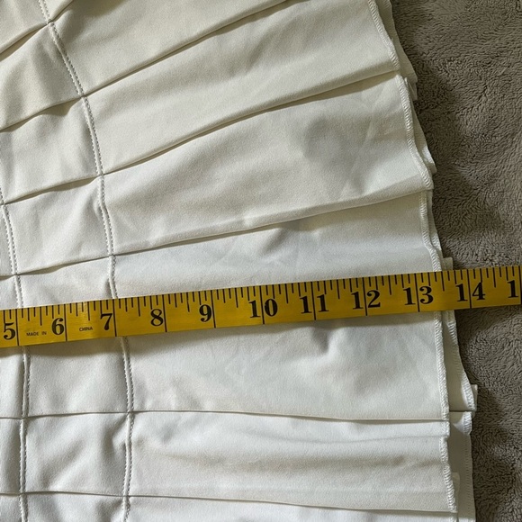 NIKE Fit Dry Pleated Tennis Skort Size  M White Periwinkle Golf Activewear - Picture 9 of 9